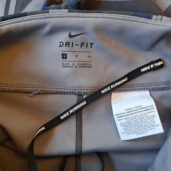 Nike Dri-FIT Multicolored 7/8 Leggings - Picture 5 of 5